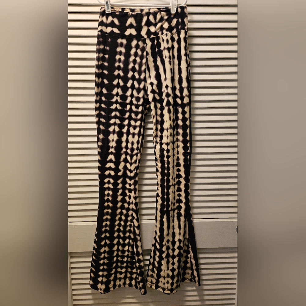Satina comfy Boho tye dye flair leg pant. Be the hippest chick in town.